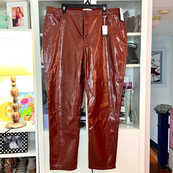 Brown Vegan Leather Abercrombie & Fitch Curve Love Size 35R - Picture 1 of 9